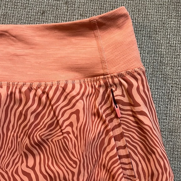 NWT Outdoor Voices Hudson 4” Skort - Picture 2 of 9